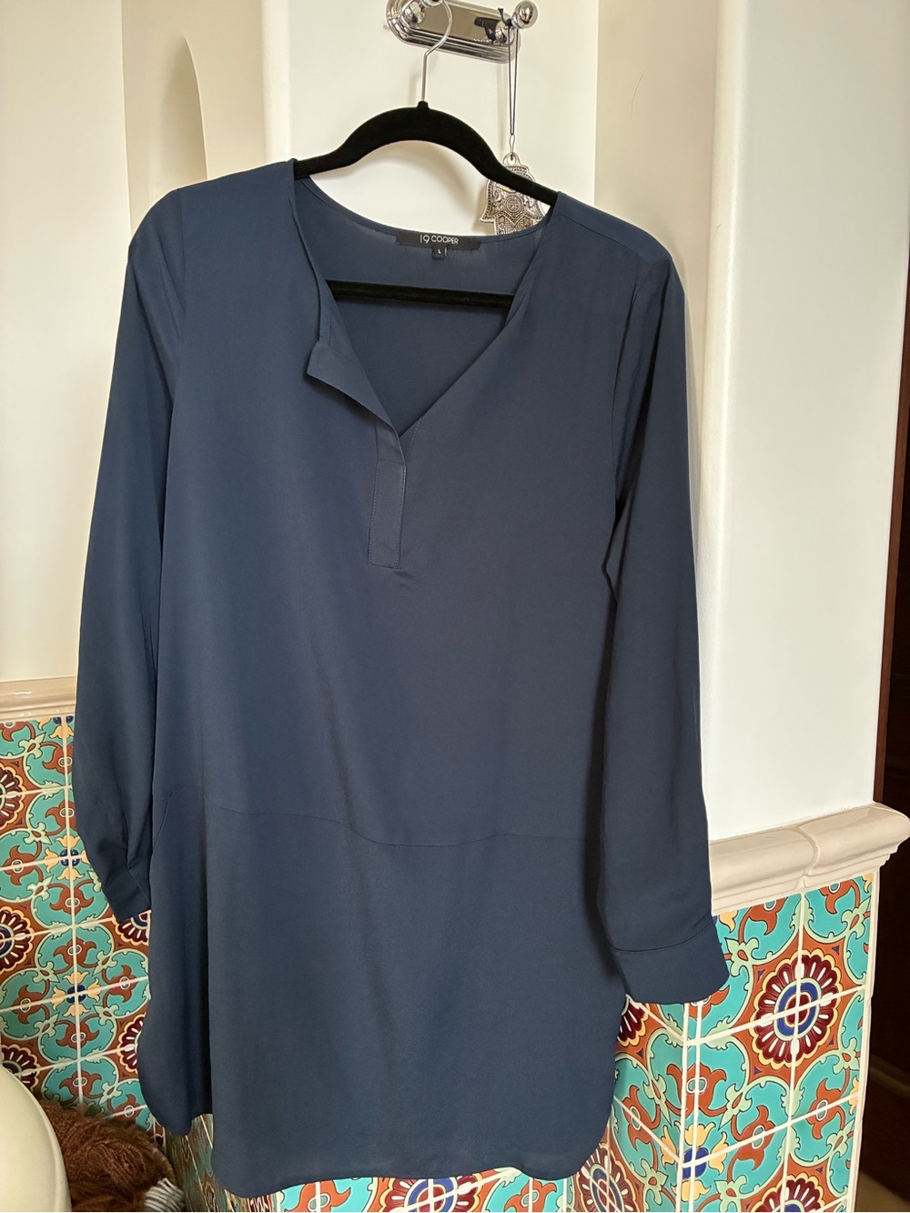 19 Cooper Navy Blue Tunic Top